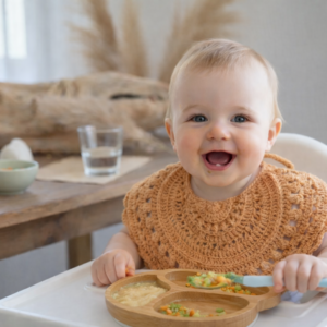Bavoir bébé au crochet fait main